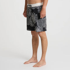 Passage 18.5" Boardshorts - Black Floral